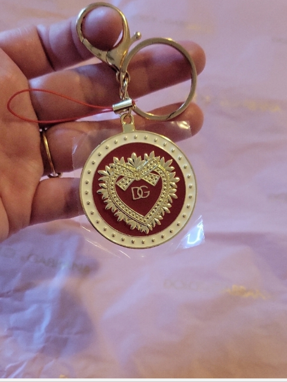 Dolce & Gabbana Red and Gold Heart Charm Key & Card Holder - Picture 3 of 10